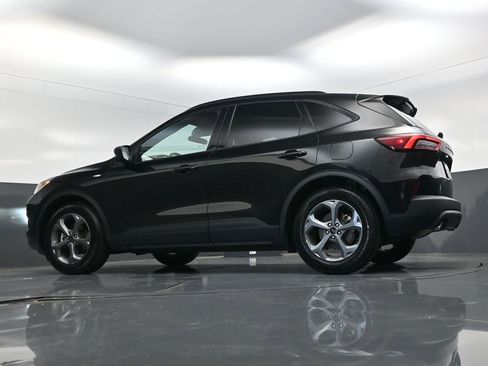 Used 2025 Ford Escape ST-Line image 19