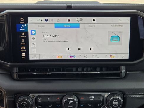 New 2026 Jeep Gladiator Sport image 18