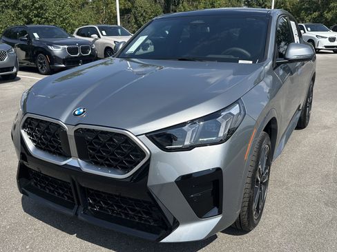 Used 2026 BMW X2 xDrive28i w/ Technology Package AWD/4WD image 5