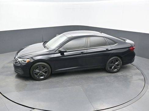 Used 2022 Volkswagen Jetta SE image 48