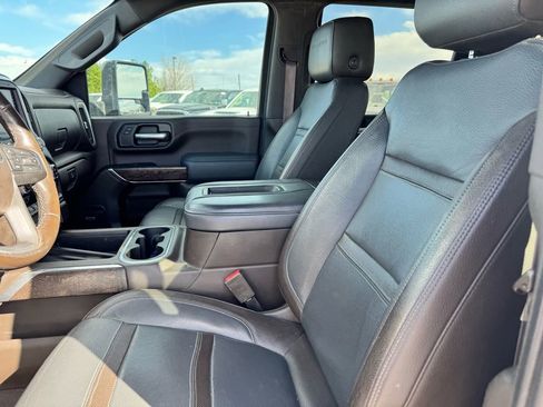 Used 2020 GMC Sierra 3500 Denali w/ Denali Ultimate Package AWD/4WD image 32
