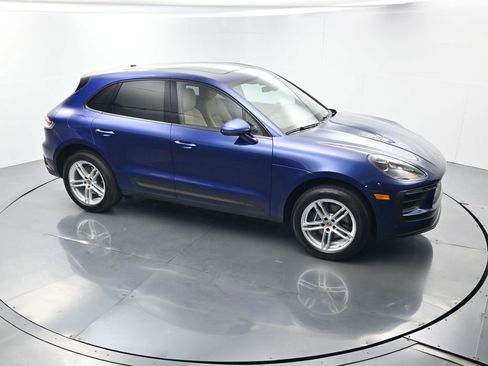 Certified 2024 Porsche Macan image 42