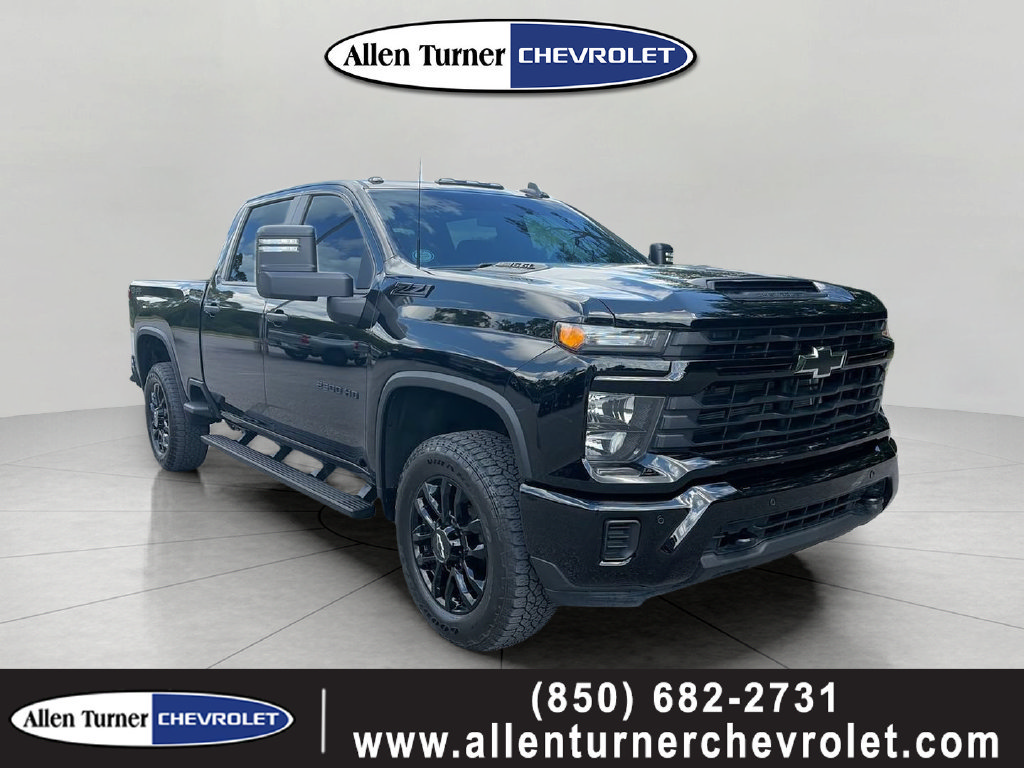 Used 2025 Chevrolet Silverado 2500 Custom w/ Custom Value Package AWD/4WD image 1