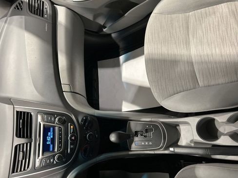 Used 2015 Hyundai Accent GLS image 12