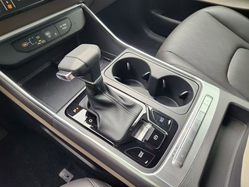 New 2026 Kia Carnival EX FWD image 17