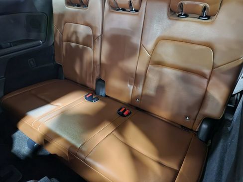 Used 2023 Nissan Pathfinder Platinum FWD image 53