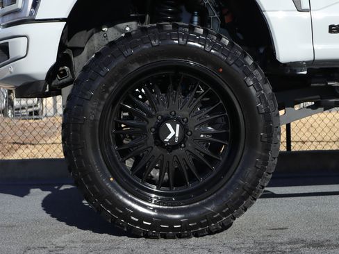 Used 2026 Ford F250 Platinum w/ Platinum Plus Package image 30