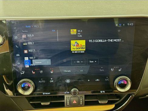 Used 2023 Lexus NX 300h AWD w/ Luxury Package image 15