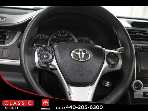 Used 2014 Toyota Camry SE image 7
