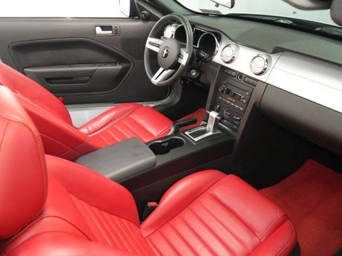 Used 2006 Ford Mustang GT image 45