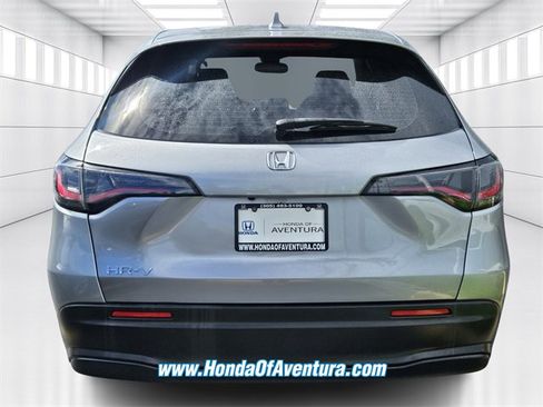 Certified 2023 Honda HR-V LX image 3