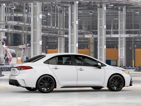 New 2026 Toyota Corolla SE FWD image 11