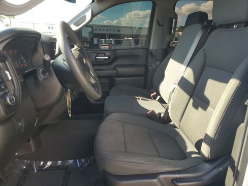 Used 2021 Chevrolet Silverado 2500 Custom w/ Custom Value Package image 17