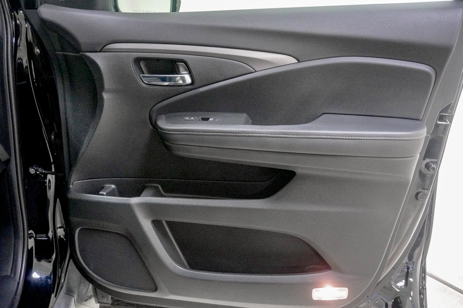 Used 2023 Honda Ridgeline RTL-E image 32