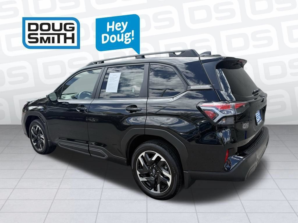 Used 2025 Subaru Forester Limited AWD/4WD image 3