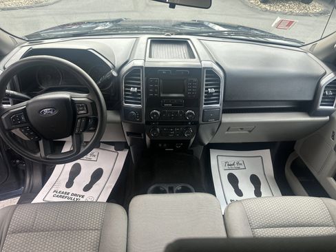 Used 2015 Ford F150 XLT image 14
