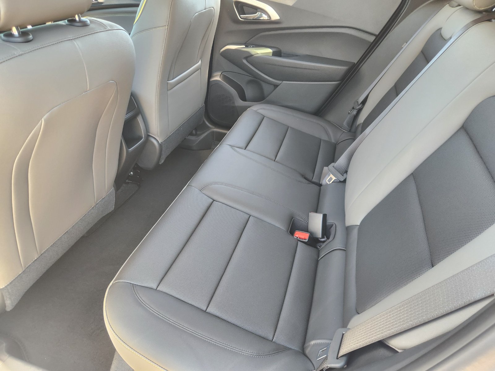 New 2026 Chevrolet Trax ACTIV w/ Driver Confidence Package FWD image 25