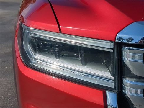 Used 2023 GMC Acadia SLT image 10