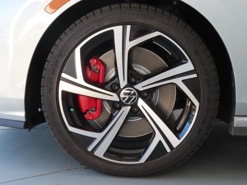New 2026 Volkswagen GTI SE FWD image 26