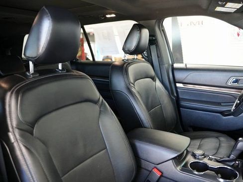 Used 2019 Ford Explorer Limited w/ Class III Trailer Tow Package image 25