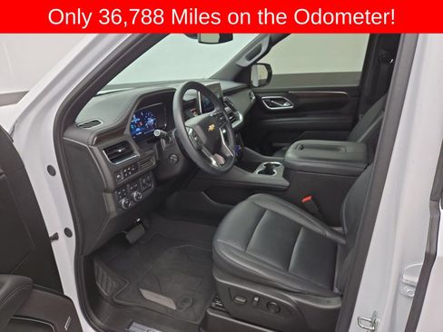 Used 2024 Chevrolet Tahoe LT w/ Luxury Package AWD/4WD image 14