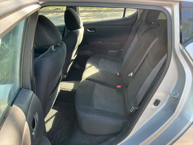 Used 2018 Nissan Leaf S w/ S Charge Package FWD image 13