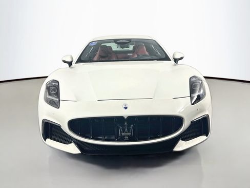 Used 2024 Maserati GranTurismo Trofeo AWD/4WD image 2
