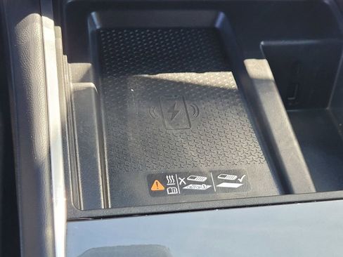 Used 2025 GMC Acadia Elevation image 21