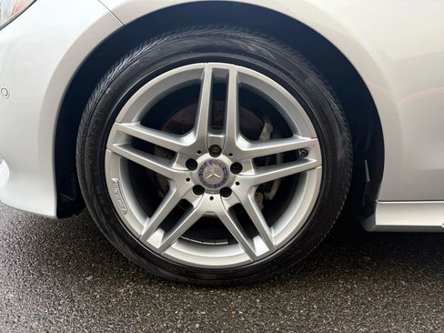 Used 2015 Mercedes-Benz E 350 E 350 4MATIC Wagon 4D image 10