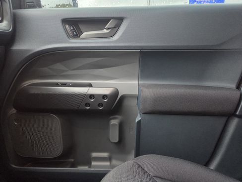 New 2025 Ford Maverick XL image 14