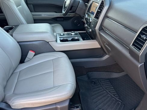 Used 2020 Ford Expedition XLT w/ Equipment Group 202A image 16