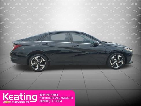 Used 2023 Hyundai Elantra Limited image 4