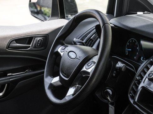 Used 2020 Ford Transit Connect XL FWD image 17