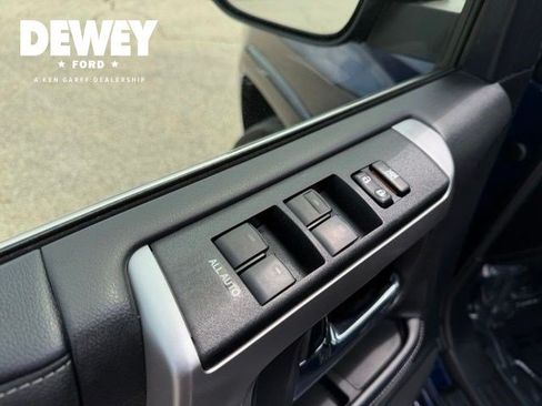 Used 2023 Toyota 4Runner Limited AWD/4WD image 11