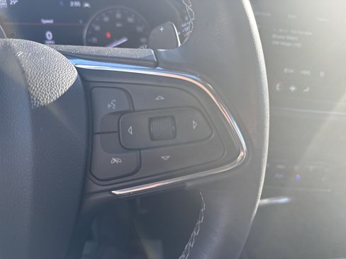 Used 2023 Buick Envision Essence w/ Sport Touring Package image 20