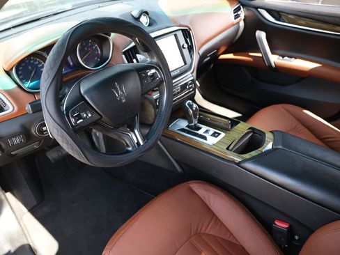 Used 2014 Maserati Ghibli S Q4 AWD/4WD image 4
