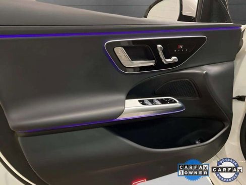 Used 2025 Mercedes-Benz E 350 Sedan image 33