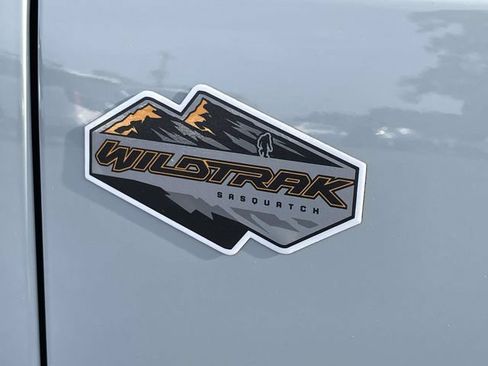 Used 2023 Ford Bronco Wildtrak AWD/4WD image 10