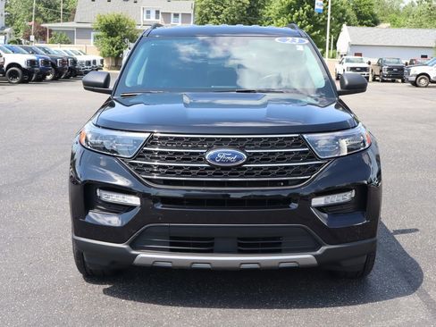 Used 2023 Ford Explorer XLT w/ Equipment Group 202A AWD/4WD image 15
