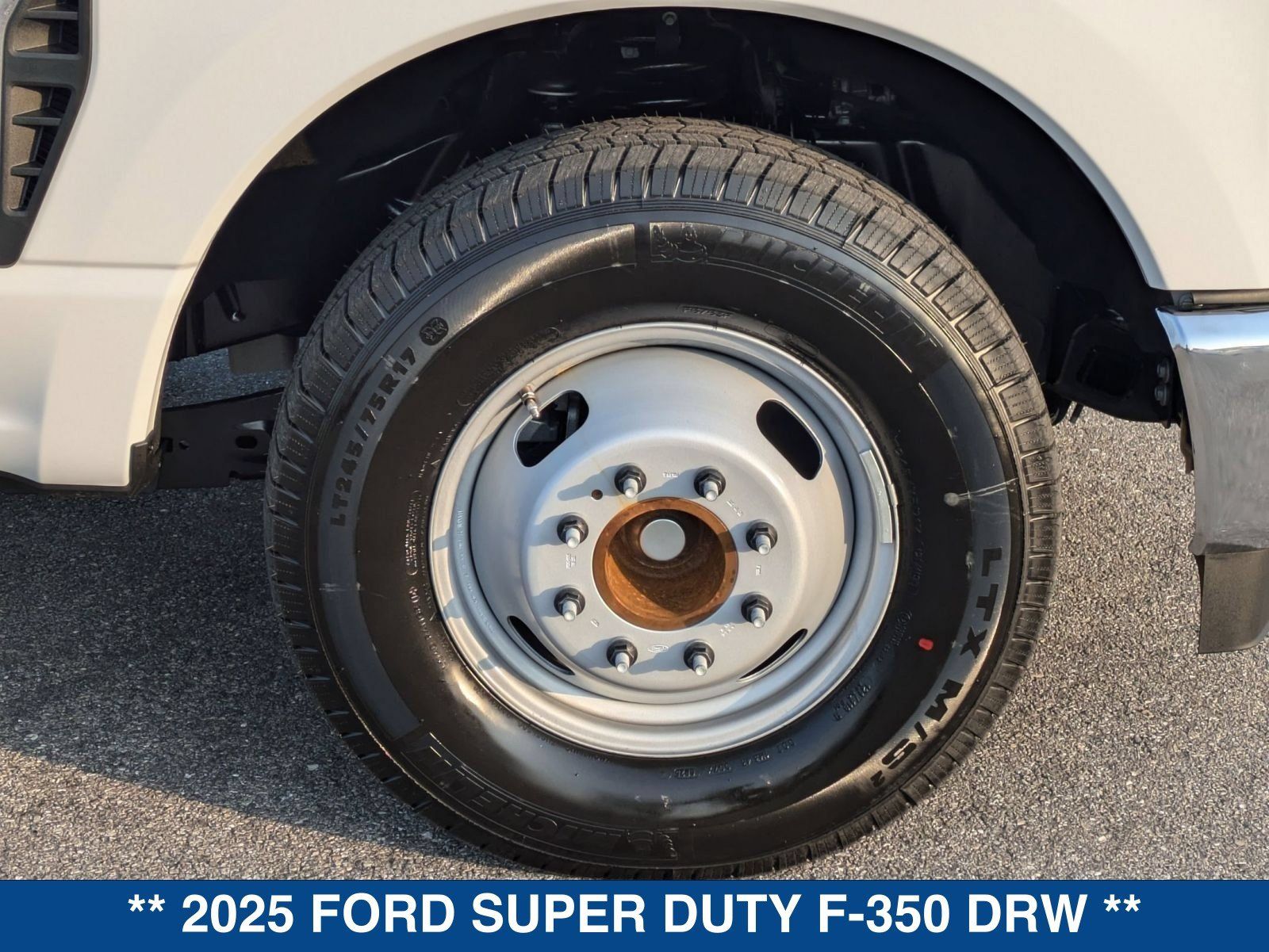 New 2025 Ford F350 XL w/ XL Chrome Package RWD image 12
