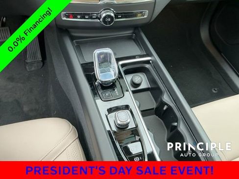 New 2026 Volvo XC60 B5 Plus w/ Climate Package image 17