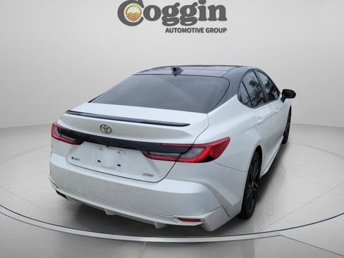 Used 2025 Toyota Camry XSE image 4