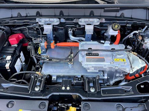New 2026 Nissan Leaf SV+ w/ Illuminated Package FWD image 11