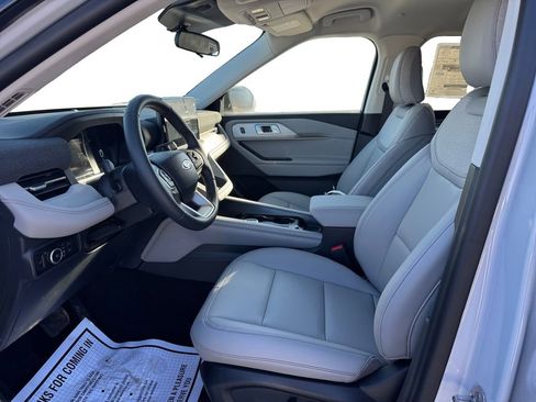 New 2026 Ford Explorer Active w/ Active Comfort Package image 11