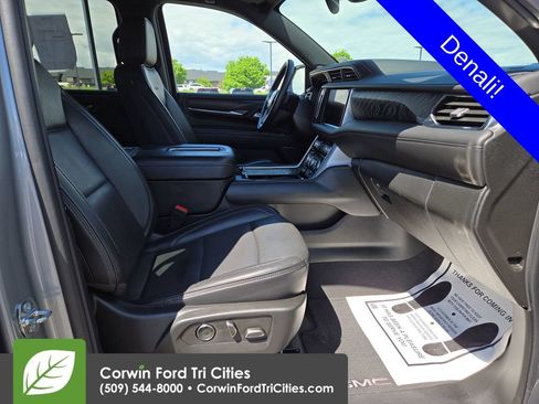 Used 2024 GMC Yukon XL Denali AWD/4WD image 37