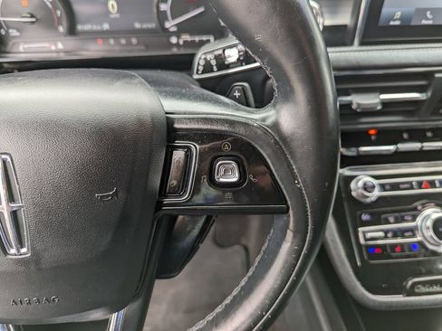 Used 2020 Lincoln Corsair AWD w/ Premium Package image 17