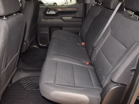 Used 2023 Chevrolet Silverado 1500 LT AWD/4WD image 14