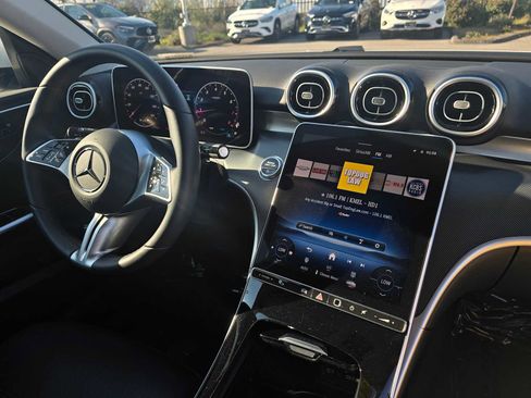 Used 2025 Mercedes-Benz C 300 4MATIC Sedan image 10