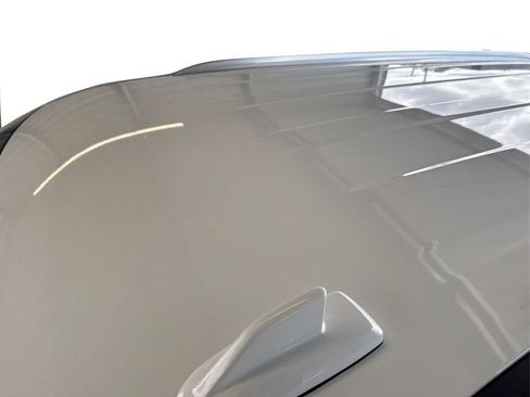 Used 2023 GMC Yukon SLT image 36