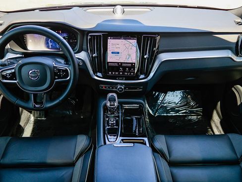 Used 2023 Volvo V60 T8 Polestar image 13